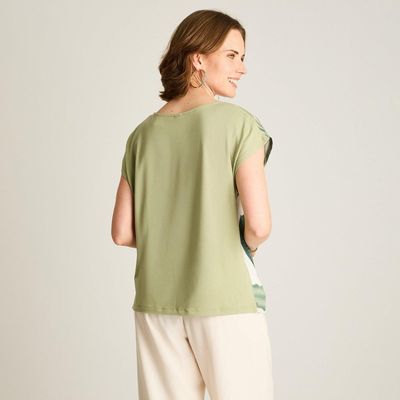 Imagen 2 del producto Polera Verde Estampado Tropical Manga Corta