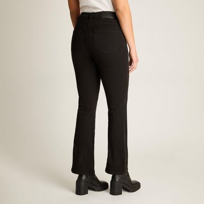 Imagen 2 del producto Jeans Negro Mini Flare de Tiro Medio con Cinco Bolsillos