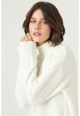 Imagen 2 del producto Sweater crudo PRIVILEGE 2664