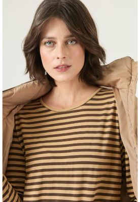 Imagen 2 del producto Polera cafe PRIVILEGE 2623