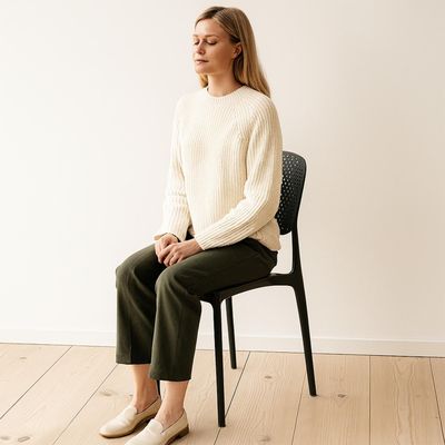 Imagen 2 del producto Silla Plástico Apilable Deco Hamburg Negra Escandinavia