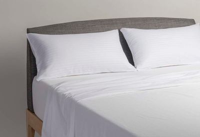 Imagen 2 del producto Funda De Almohada Raso Labrado