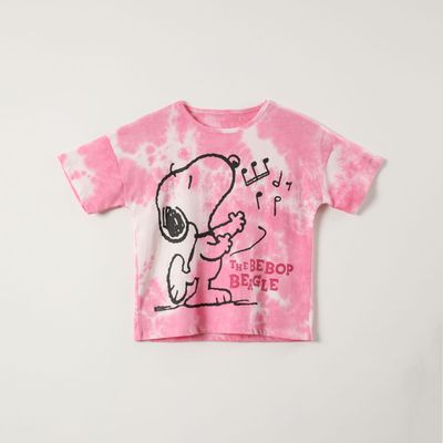 Polera Manga Corta Niña Tie Dye Rosado Snoopy