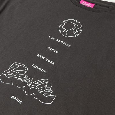 Imagen 2 del producto Polera Manga Corta Niña Texto Gris Barbie