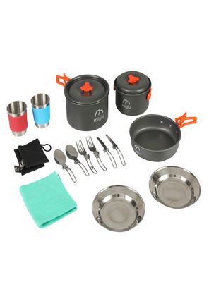 Set de Ollas y Cubiertos Camping 16 piezas