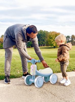 Imagen 2 del producto Triciclo Infantil con Luz y Sonido Bambi Azul GlowUp