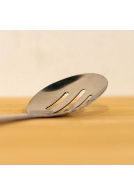 Imagen 2 del producto CUCHARON PERFORADO DE BUFFET 30CM STORM