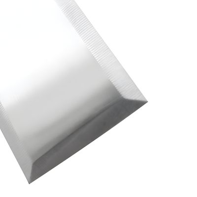 Imagen 2 del producto ESPATULA PLANCHA CURVA SOLIDA MANGO BLANCO 26 CM