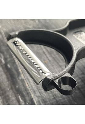 Imagen 2 del producto PELADOR DE VEGETALES CORTE JULIANA MANGO NEGRO