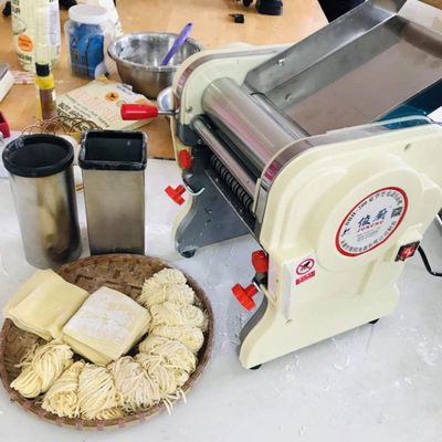 Imagen 2 del producto MAQUINA LAMINADORA Y CORTADORA DE PASTAS DHH200C VOLTER