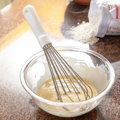 Imagen 2 del producto BATIDOR MANUAL MANGO BLANCO 35 CM LÍNEA DURAFIO