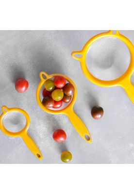 Imagen 2 del producto COLADOR PLÁSTICO 10 CM -CLÁSICA