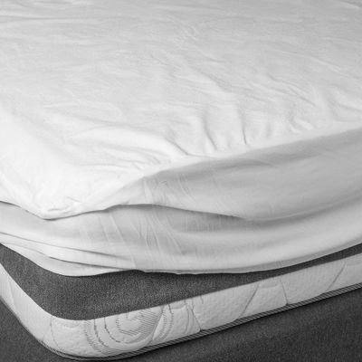 Imagen 2 del producto Cubrecolchon Terry 2PL con tela repelente al agua c/fuelle