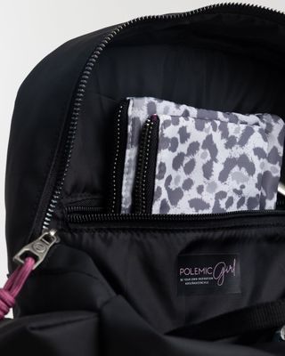 Imagen 2 del producto Mochila urbana P.U 12L Polemic