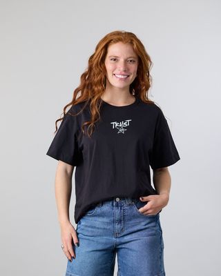 Polera Mujer Algodón Grafitti Negro Relaxed Polemic