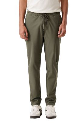 Pantalón Jogger Hombre Go Airweave Slim Fit Verde 002XO-0005