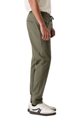 Imagen 2 del producto Pantalón Jogger Hombre Go Airweave Slim Fit Verde 002XO-0005
