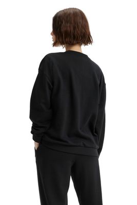 Imagen 2 del producto Polerón Mujer Regular Fit Everyday Mini Logo Negro Levis A5942-0004