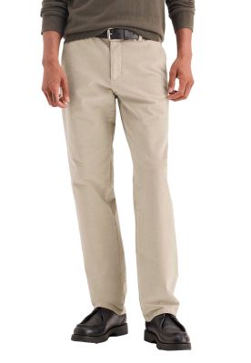 Pantalón Hombre Ultimate Chino Straight Fit Khaki 84467-0149