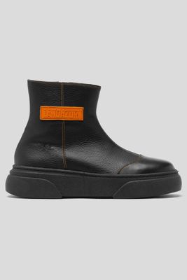 Zapatilla Cuero Frigg Negra Landazuri