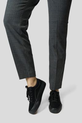 Imagen 2 del producto Zapatilla Mujer Negro Bridie Chinitown