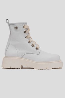 Botín Cuero Atenea Blanca Landazuri