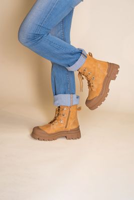 Imagen 2 del producto Botín Mujer Camel Katrin Chinitown