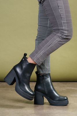 Imagen 2 del producto Botín Mujer Negro Liso Hiriko Boteli