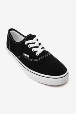 Imagen 1 del producto Zapatilla Hombre blanco negro Med Chancleta