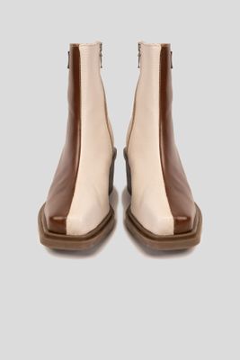 Imagen 2 del producto Botín Cuero Hela Café Landazuri