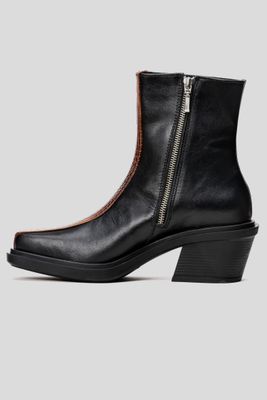 Imagen 2 del producto Botín Cuero Kali Negra Landazuri