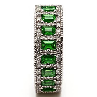 Anillo Oro Blanco 18kt Diamantes 46 Pts. Esmeraldas Natural