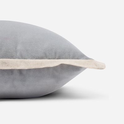 Imagen 2 del producto FUNDA COJIN VELVET SKY 50X50