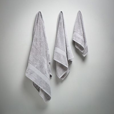 Imagen 2 del producto Toalla de Baño Lisa Basic 500 Gramos Perla