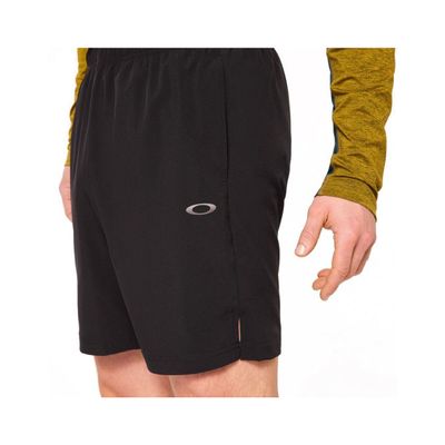 Imagen 2 del producto Short Oakley Foundational 7” 3.0 Hombre Blackout