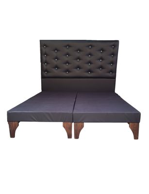 Base Europea Dividida + Respaldo a Piso Negro Eco Cuero Botón Diamante
