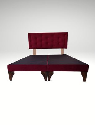 Base Div 2P + Respaldo Botoné vino tinto Felpa