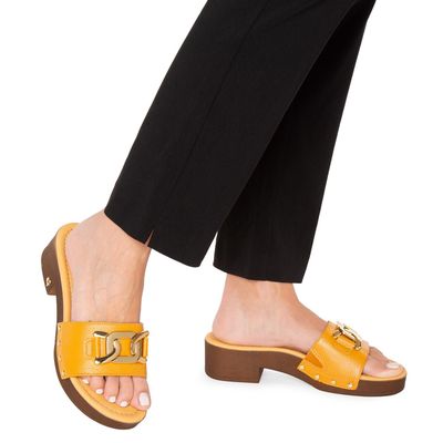 Imagen 2 del producto Sandalia  Riley  Gacel  Mostaza  0659559