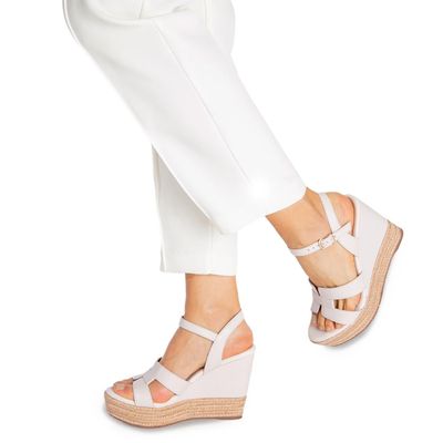 Imagen 2 del producto Sandalia  Gilda  Gacel  Crema  0659546