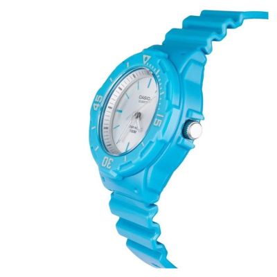 Reloj Casio LRW200H-2E3VDF Classic Quartz Mujer