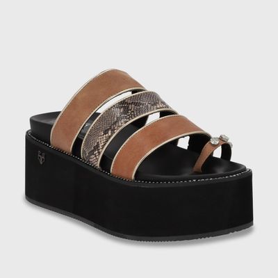 Imagen 2 del producto Sandalia Plataforma Beige Mujer 15662 Gotta