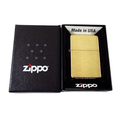 Imagen 2 del producto ENCENDEDOR ZIPPO 204 CLASSIC BRUSHED SOLID BRASS DORADO