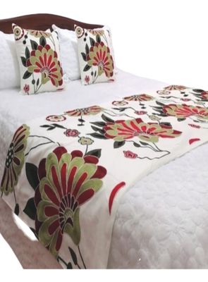 Imagen 1 del producto PIECERA BORDADA SIN FUNDAS TH12