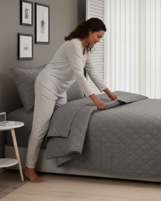 Imagen 2 del producto Cobertores de Verano-Primavera con Diseño de Pompon (king-super king) gris