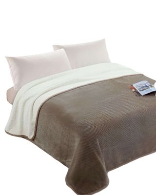 Imagen 1 del producto FRAZADA CON CHIPORRO 2 PLAZA 200X230 Café