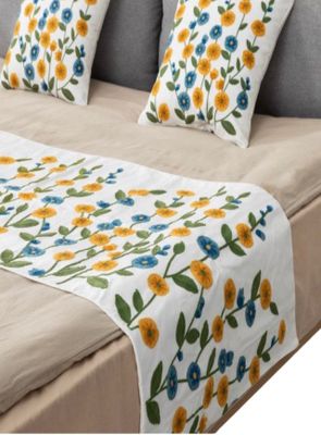 Imagen 2 del producto PIECERA BORDADA SIN FUNDAS TH14