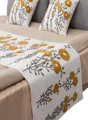 Imagen 1 del producto PIECERA BORDADA SIN FUNDAS TH17