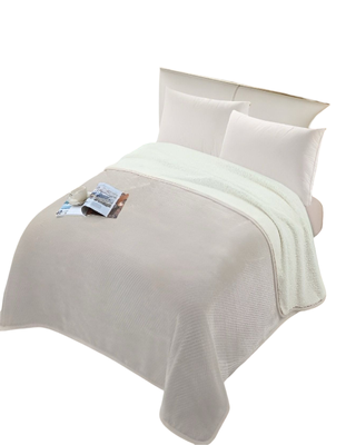 Imagen 2 del producto FRAZADA CON CHIPORRO PLAZA Y MEDIA 150X200 Beige