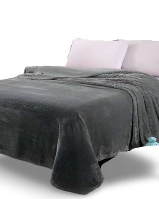 Imagen 1 del producto MANTAS PLUHS GRIS 2 PLAZAS