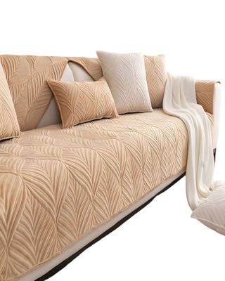 Imagen 2 del producto PACK DE 5 FUNDAS PARA SOFA CON DISEÑO DE LINEAS BEIGE